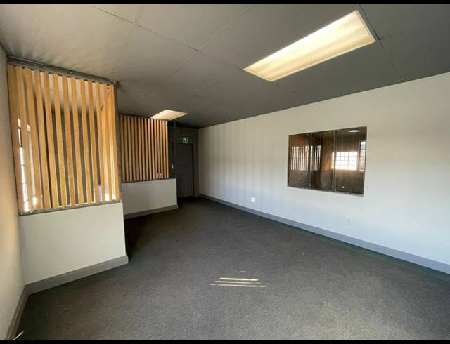 INDUSTRIAL PROPERTY TO RENT IN HENNOPSPARK